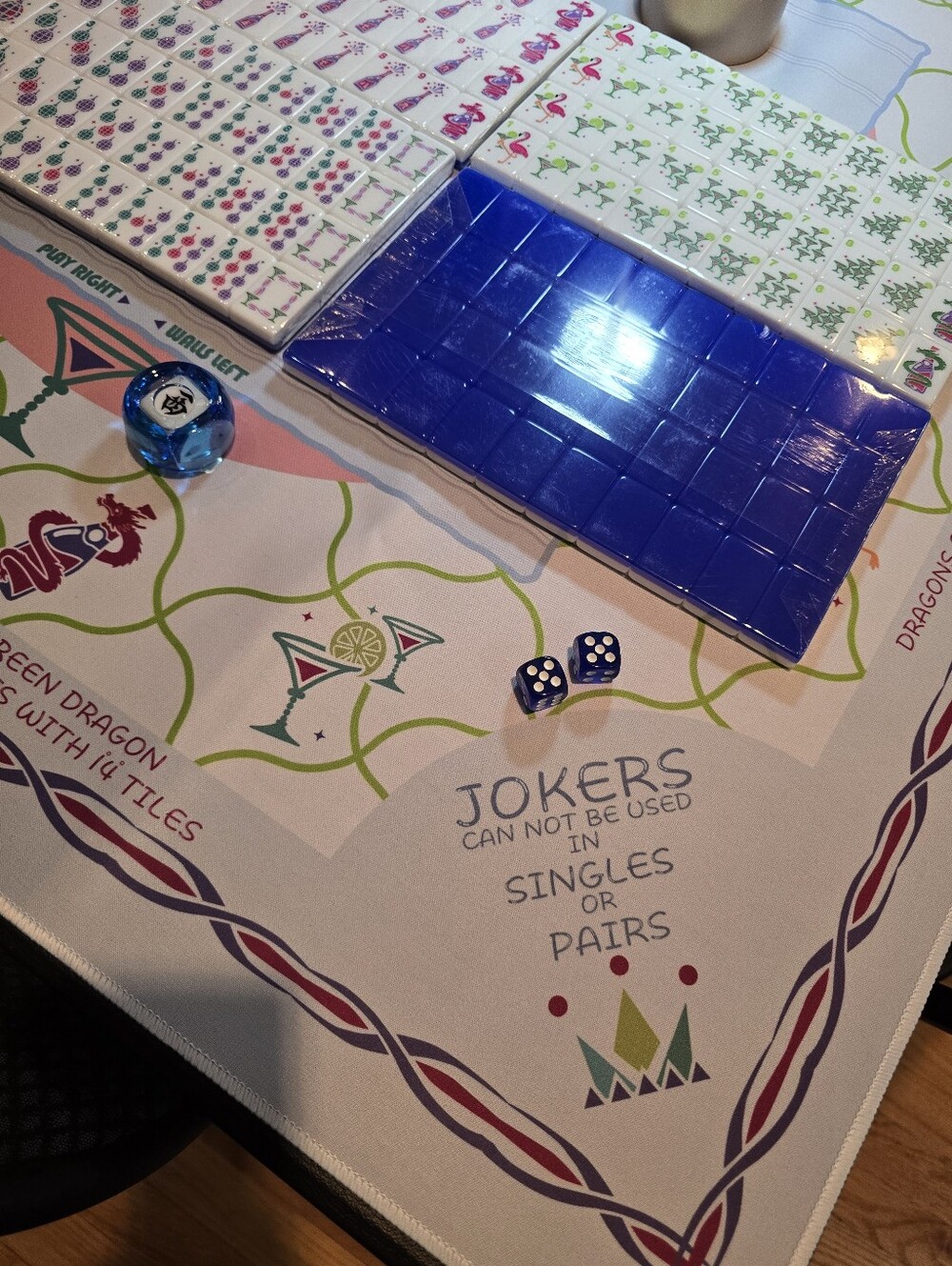 Champagne, Martini, Disco Ball Mahjong Tile Set - BLUE Back Includes Racks & Mat - Picture 6 of 10
